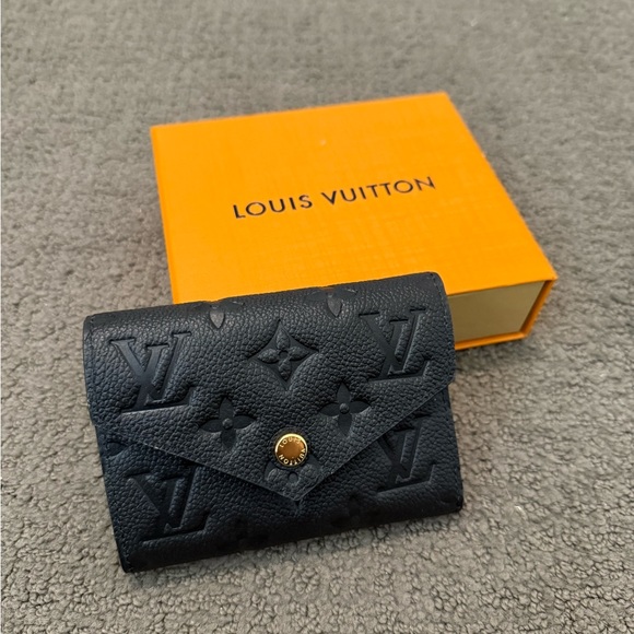 Louis Vuitton victorine wallet - Picture 1 of 2